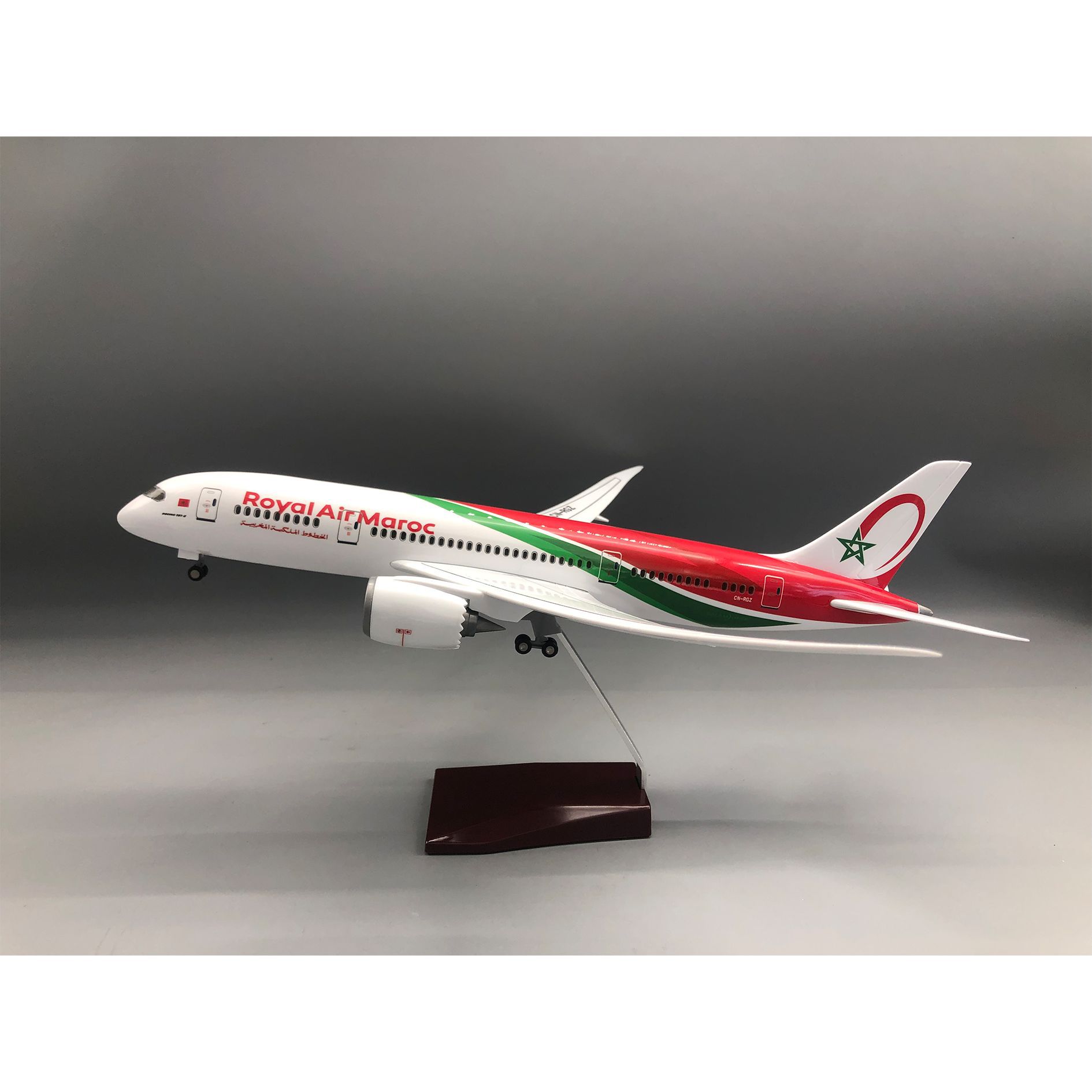Model samolotu Royal Air Maroc – Home Office Architecture recenzja i cena