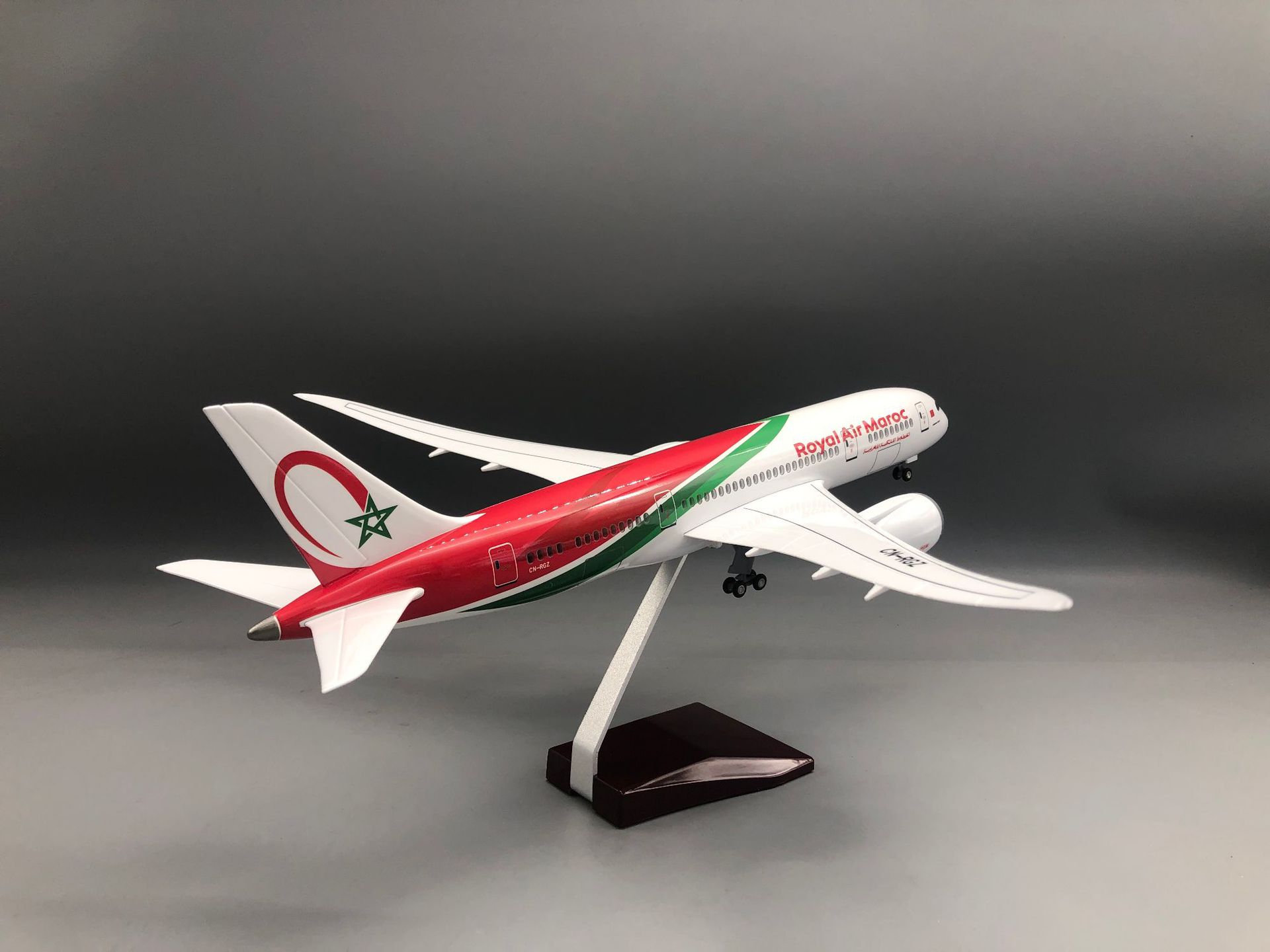 Model samolotu Royal Air Maroc – Home Office Architecture recenzja i cena